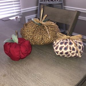Set of 3 fabric pumpkins